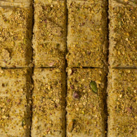 Pistachio Traybake