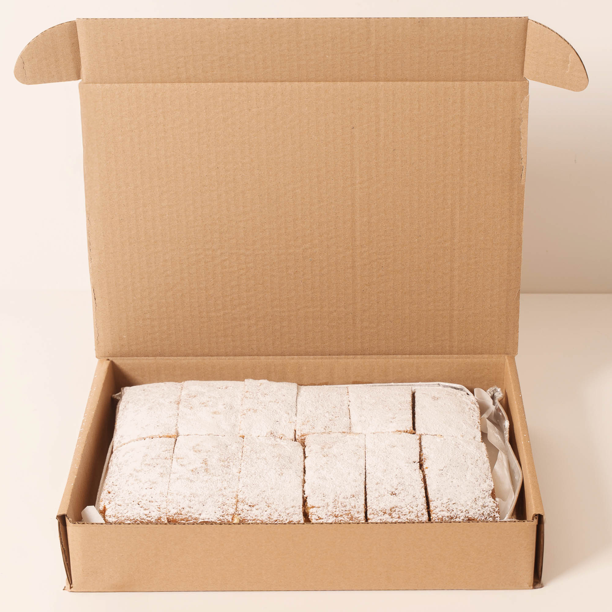 Victoria Sponge Slices